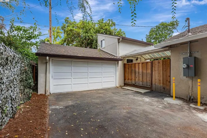 1471 Arcadia Place, Palo Alto, California 94303