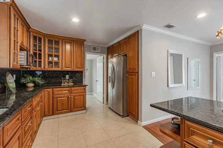 1471 Arcadia Place, Palo Alto, California 94303