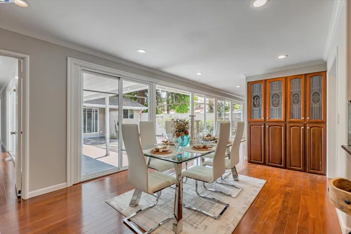 1471 Arcadia Place, Palo Alto, California 94303