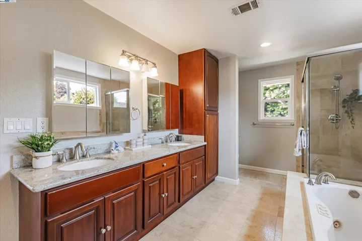 1471 Arcadia Place, Palo Alto, California 94303