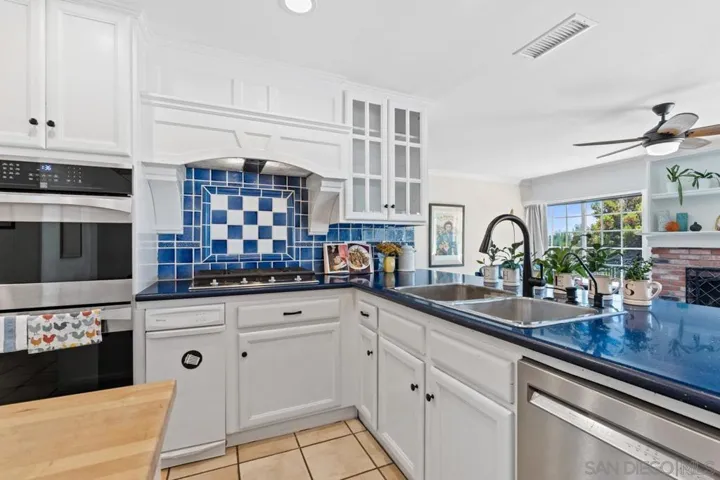 3341 Terrace Lane, Oceanside, California 92056