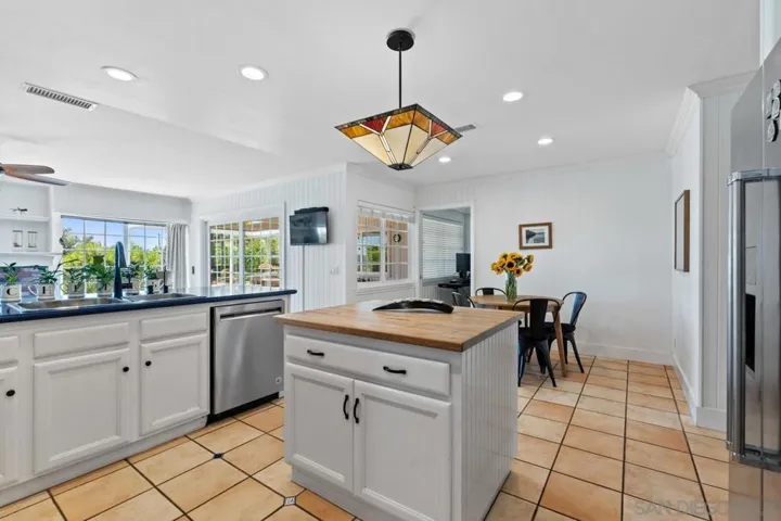 3341 Terrace Lane, Oceanside, California 92056