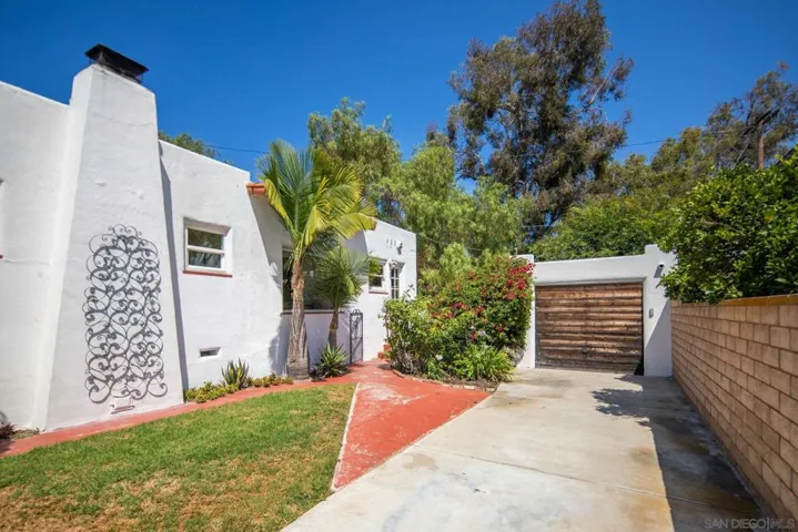 2710 Chatsworth Blvd, San Diego, California 92106