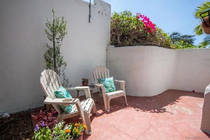 2710 Chatsworth Blvd, San Diego, California 92106