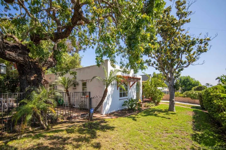 2710 Chatsworth Blvd, San Diego, California 92106