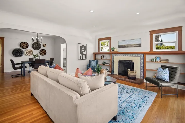 2710 Chatsworth Blvd, San Diego, California 92106