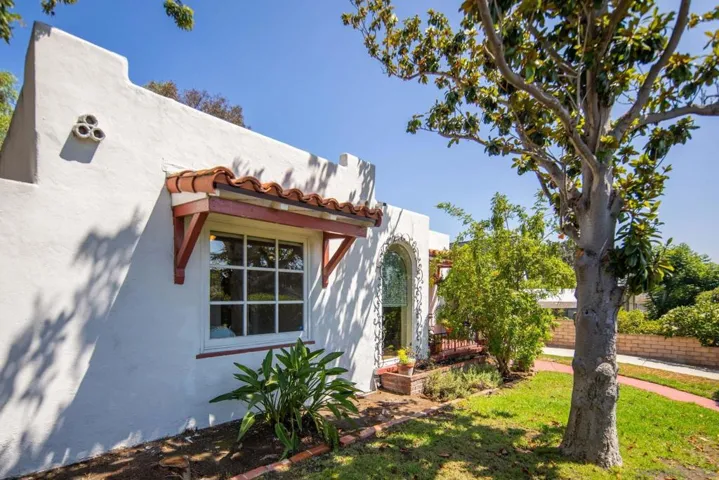 2710 Chatsworth Blvd, San Diego, California 92106