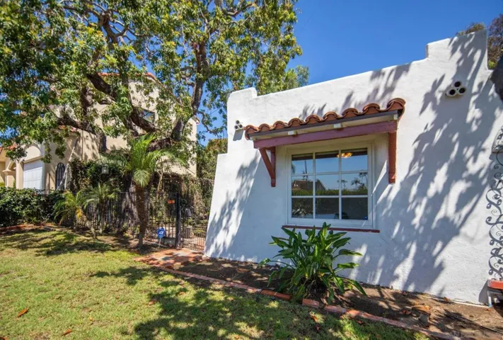 2710 Chatsworth Blvd, San Diego, California 92106