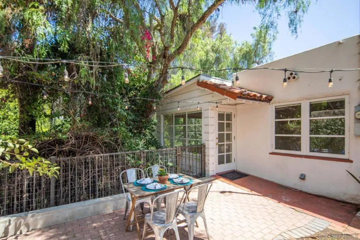 2710 Chatsworth Blvd, San Diego, California 92106
