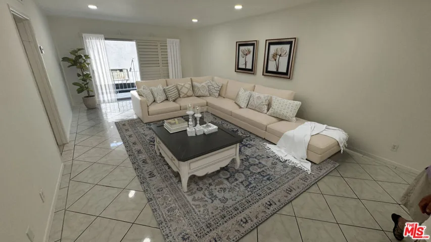 423 S Rexford Drive 105, Beverly Hills, California 90212