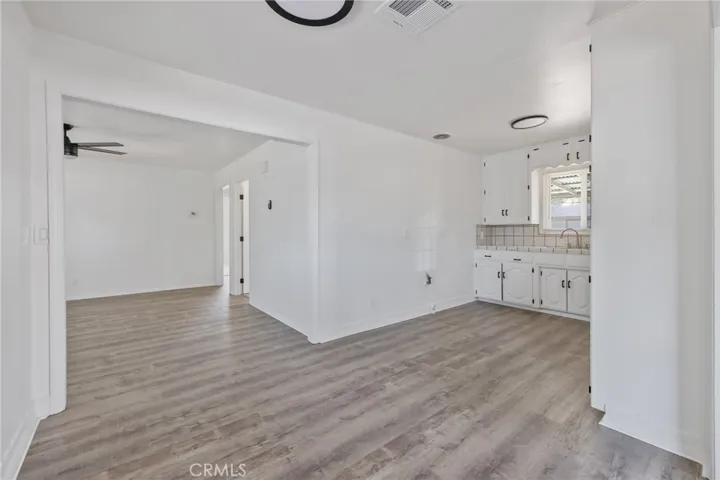 700 W Paradise Avenue, Visalia, California 93277
