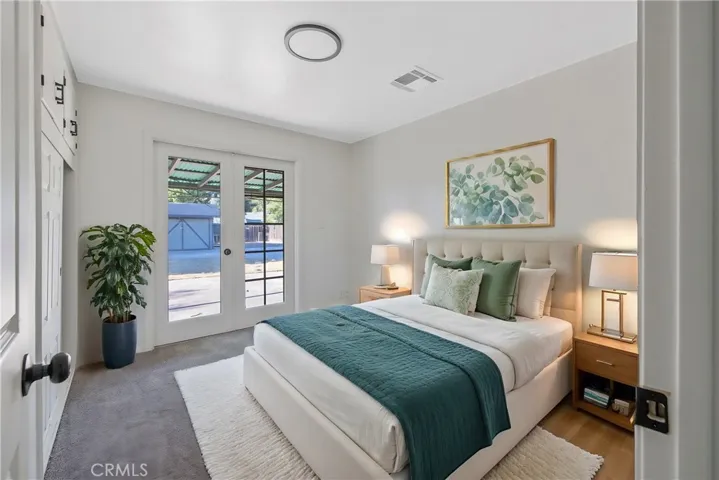 700 W Paradise Avenue, Visalia, California 93277