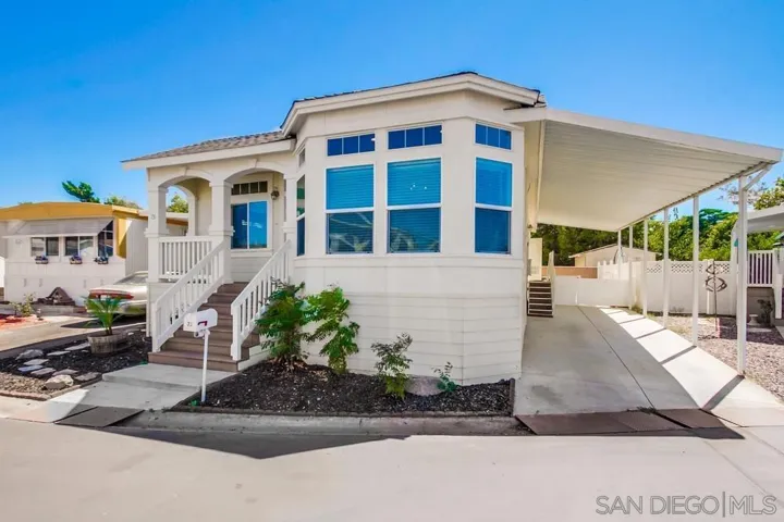 1001 S Hale 73, Escondido, California 92029