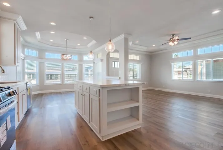 1001 S Hale 73, Escondido, California 92029