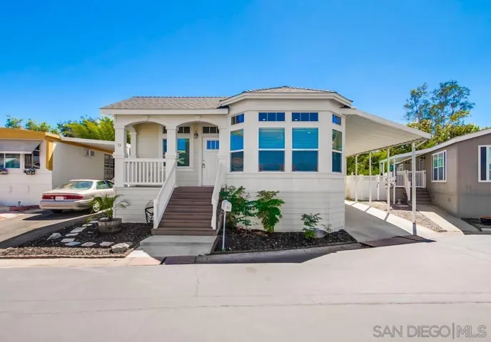 1001 S Hale 73, Escondido, California 92029