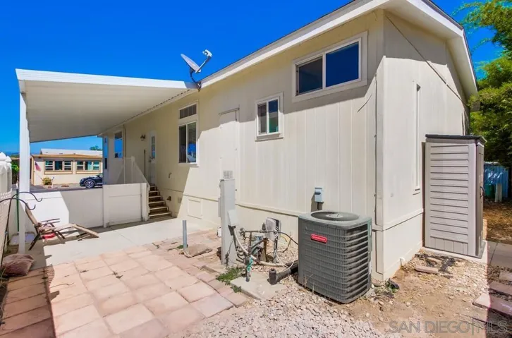 1001 S Hale 73, Escondido, California 92029