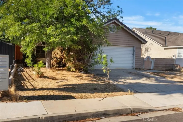 2026 Cape Cod Lane, Palmdale, California 93550