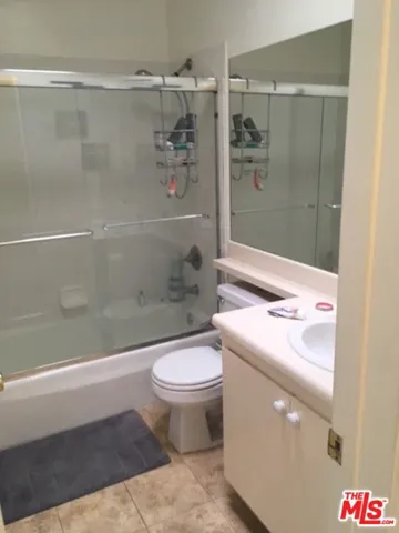 943 9th Street 10, Santa Monica, California 90403