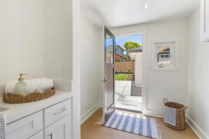 1133 Del Monte Boulevard, Pacific Grove, California 93950