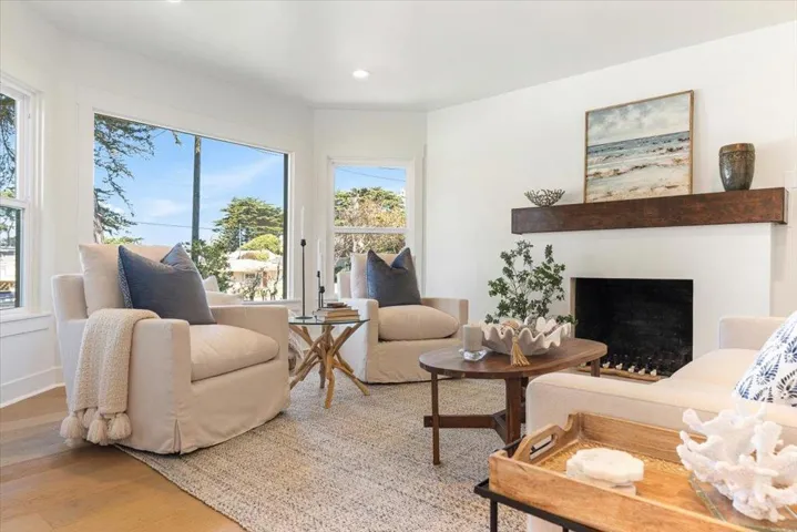 1133 Del Monte Boulevard, Pacific Grove, California 93950