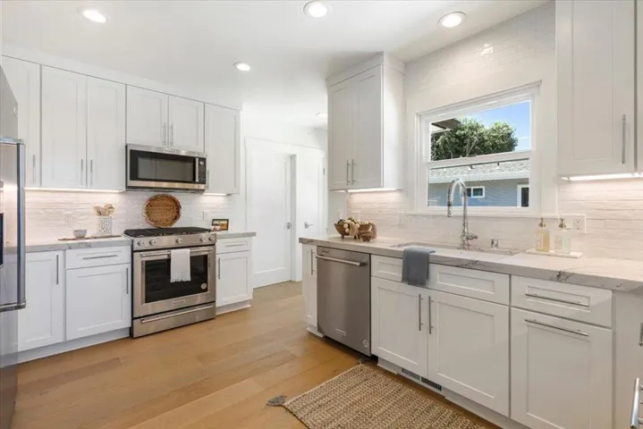 1133 Del Monte Boulevard, Pacific Grove, California 93950