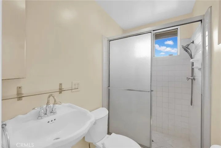 20619 Wardham Avenue, Lakewood, California 90715