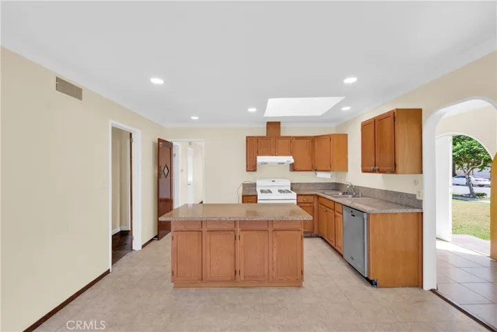 20619 Wardham Avenue, Lakewood, California 90715