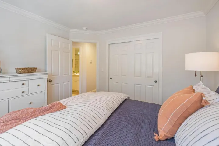 16933 Roberts Road, Los Gatos, California 95032