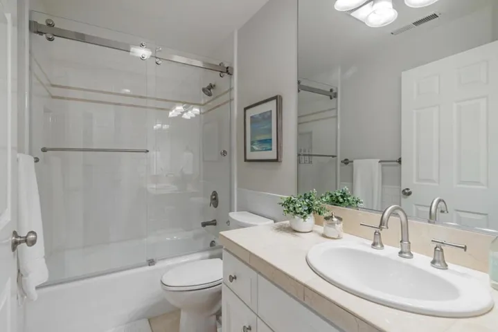 16933 Roberts Road, Los Gatos, California 95032
