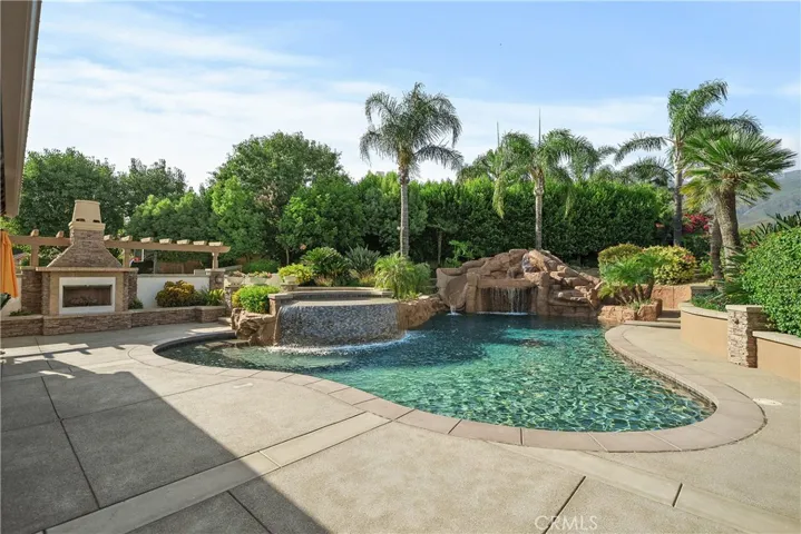 11197 Martingale Way, Rancho Cucamonga, California 91737