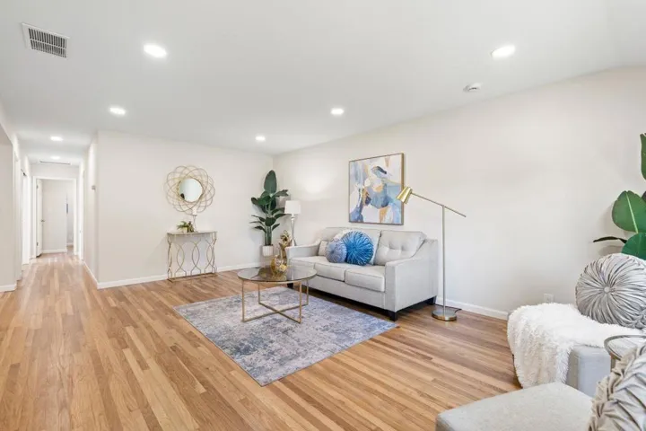 1533 Hallbrook Drive, San Jose, California 95118