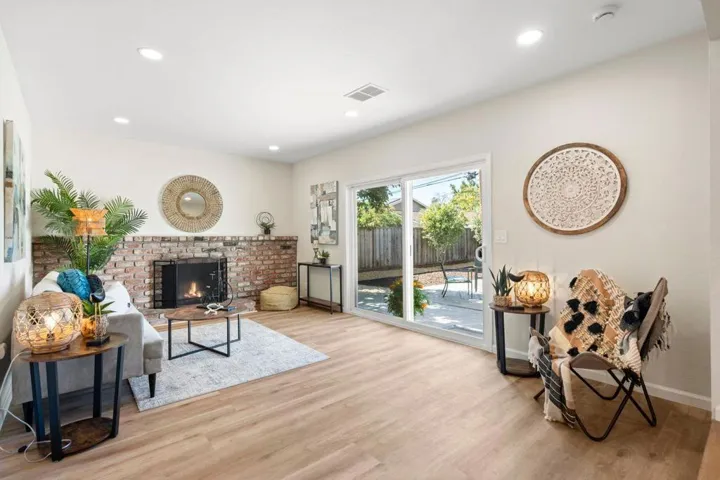 1533 Hallbrook Drive, San Jose, California 95118