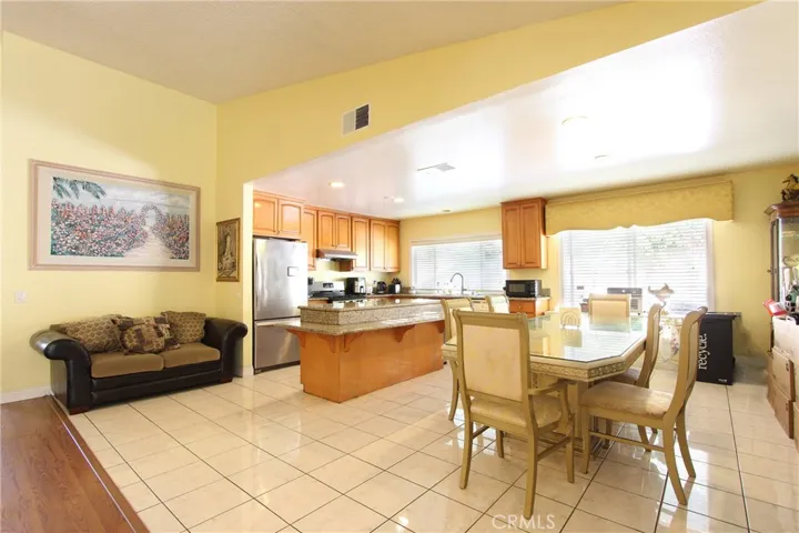 5621 Ridgebury Drive, Huntington Beach, California 92649