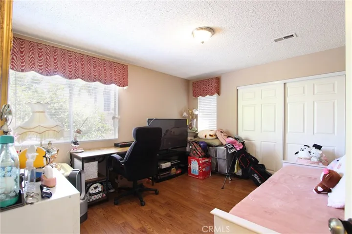 5621 Ridgebury Drive, Huntington Beach, California 92649