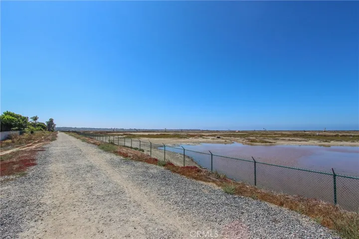 5621 Ridgebury Drive, Huntington Beach, California 92649