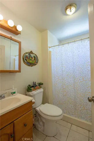 5621 Ridgebury Drive, Huntington Beach, California 92649