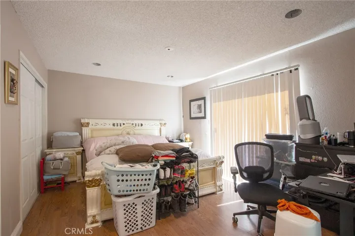 5621 Ridgebury Drive, Huntington Beach, California 92649