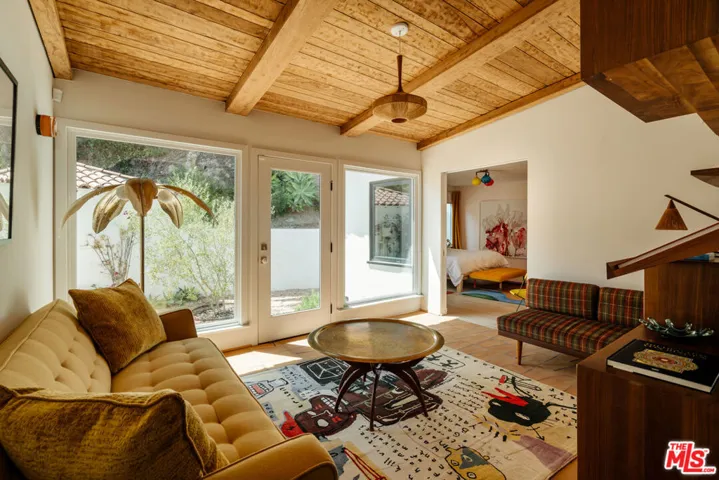 2443 N Vermont Avenue, Los Angeles, California 90027