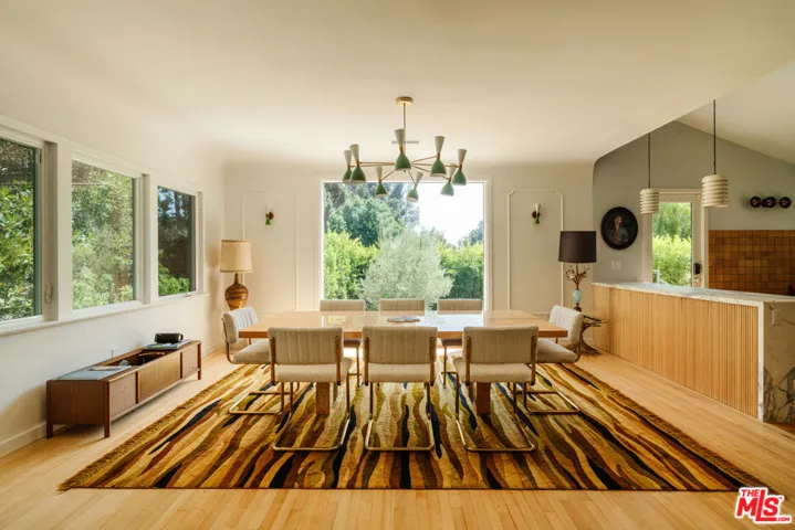 2443 N Vermont Avenue, Los Angeles, California 90027