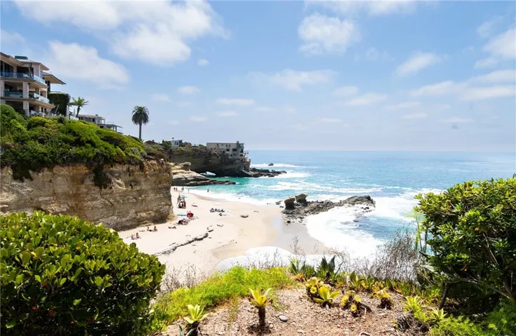 31561 Table Rock Dr 207, Laguna Beach, California 92651