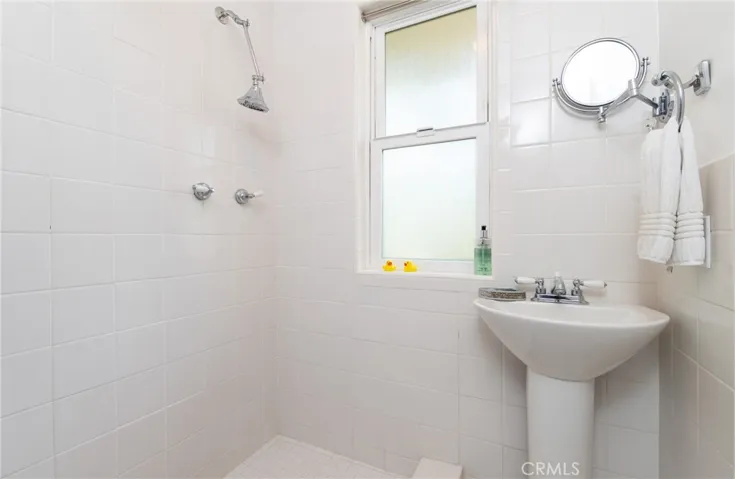 31561 Table Rock Dr 207, Laguna Beach, California 92651