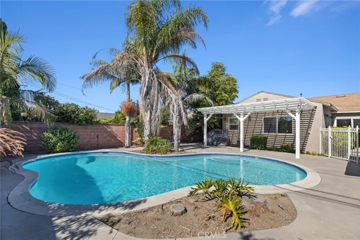 Amazing Pool to enjoy the Hot days