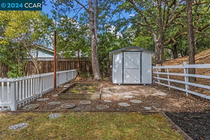 101 Panoramic Way, Walnut Creek, California 94595