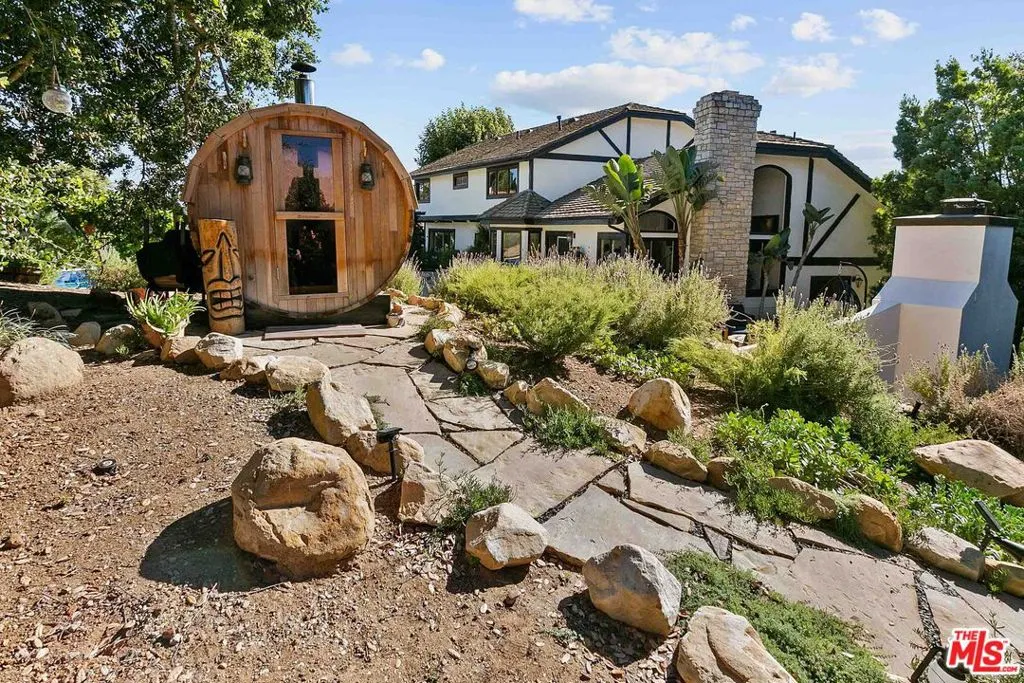 5555 Little Fawn Court, Westlake Village, California 91362 home-pic-41
