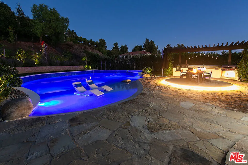 5555 Little Fawn Court, Westlake Village, California 91362 home-pic-48