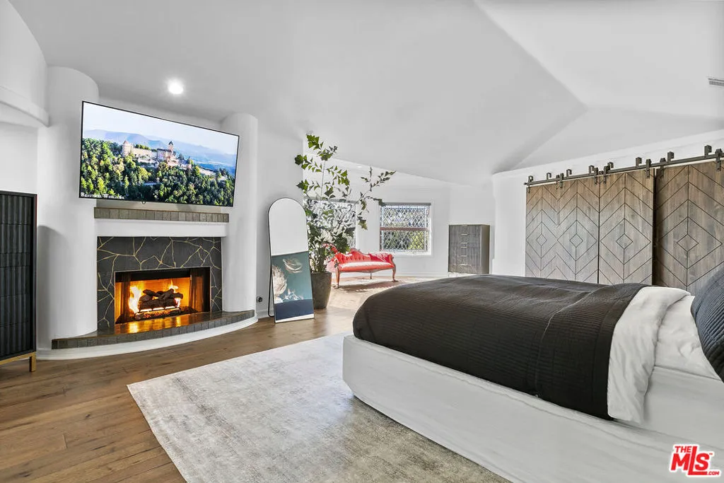 5555 Little Fawn Court, Westlake Village, California 91362 home-pic-27