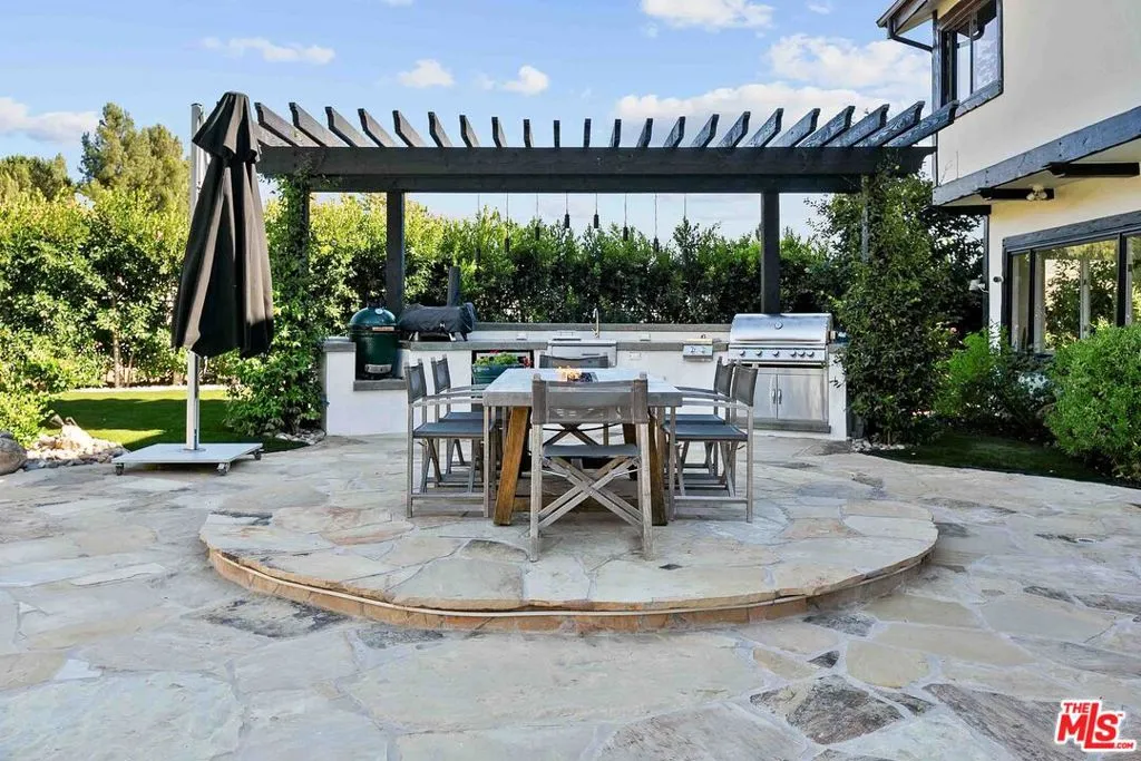5555 Little Fawn Court, Westlake Village, California 91362 home-pic-36
