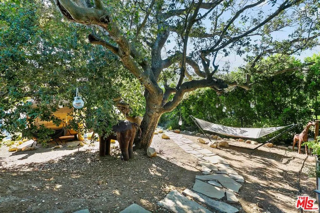 5555 Little Fawn Court, Westlake Village, California 91362 home-pic-39