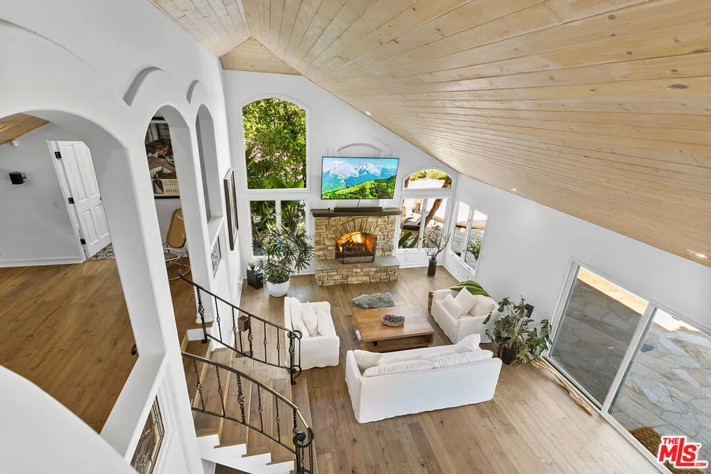 5555 Little Fawn Court, Westlake Village, California 91362 home-pic-22