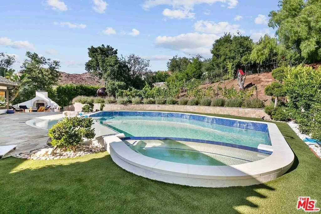5555 Little Fawn Court, Westlake Village, California 91362 home-pic-35